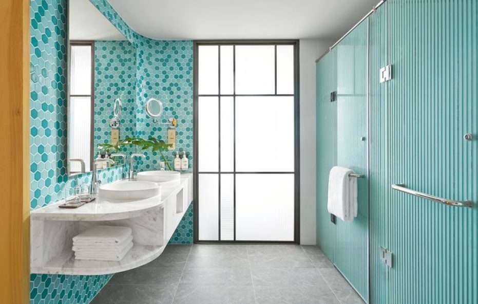 1 King 1 Bunk Family Suite Forest View