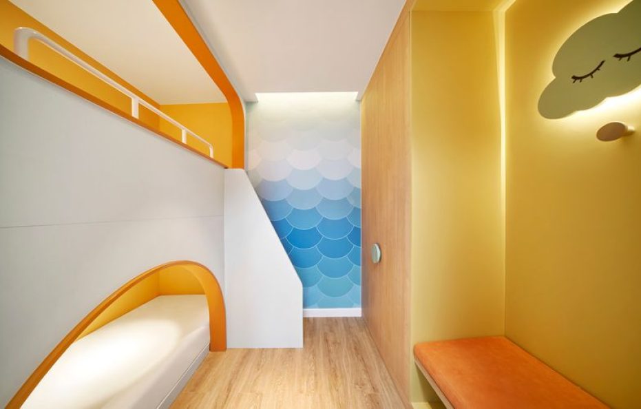 1 King 1 Bunk Family Suite Forest View