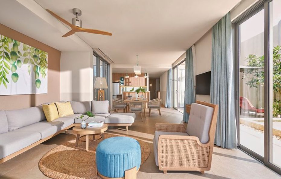 3 Bedroom Oceanfront Pool Villa
