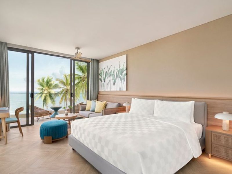 3 Bedroom Oceanfront Pool Villa