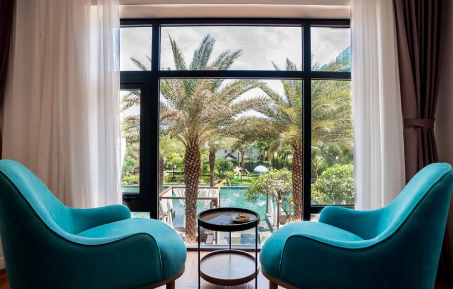 Deluxe Pool View
