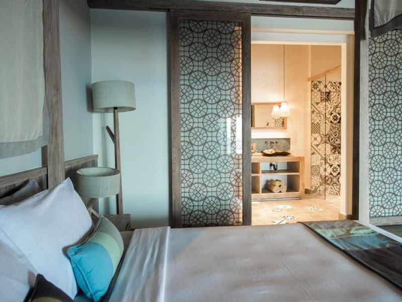 Deluxe Beachfront Bungalow