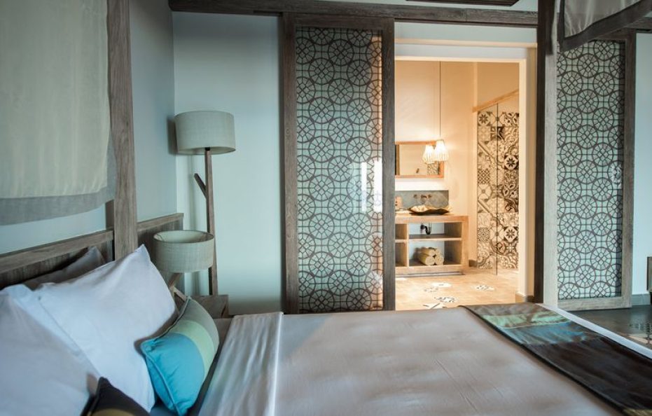 Deluxe Beachfront Bungalow