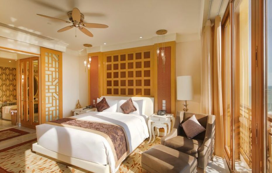 1 King 1 Bedroom Suite Ocean View