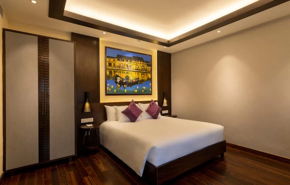 Junior Suite with Loft & Pool View