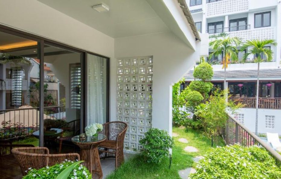 Saga Signature with Private Garden