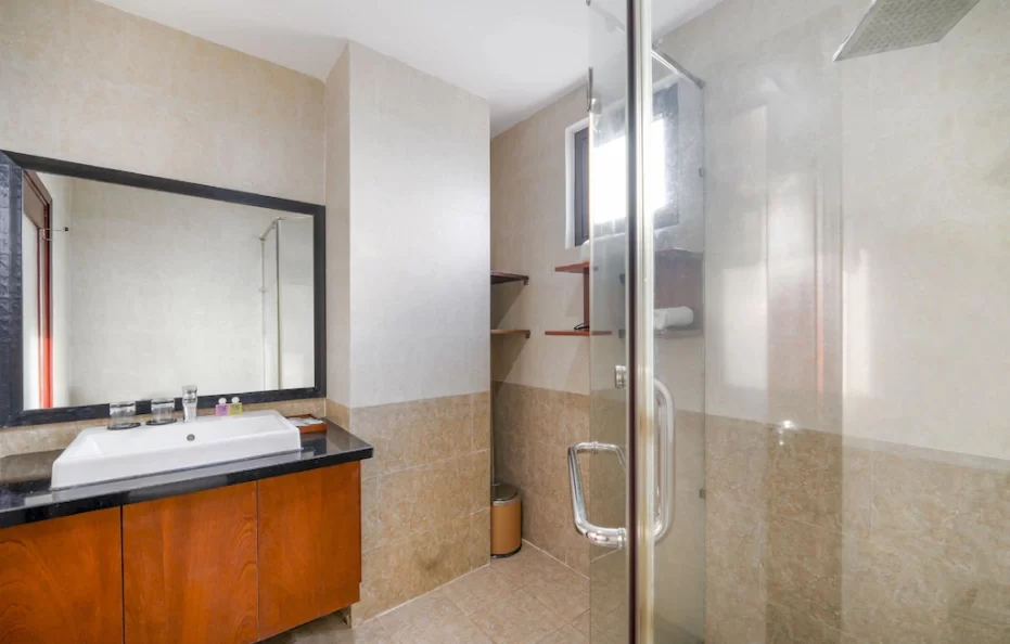 Deluxe Triple Room with Ocean & City View