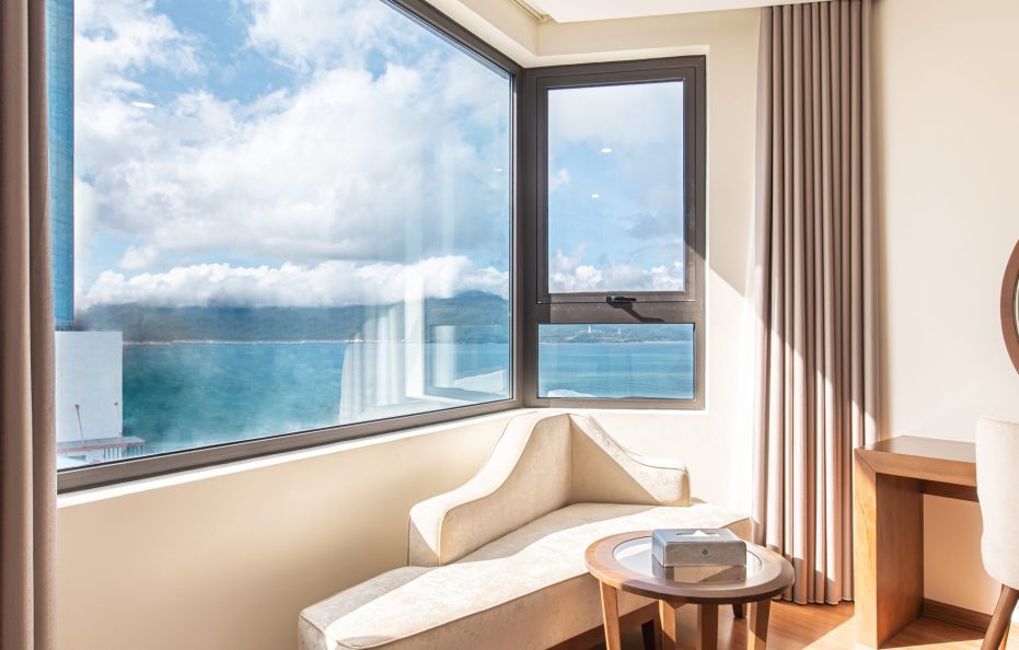 Grand Partial Ocean View Triple