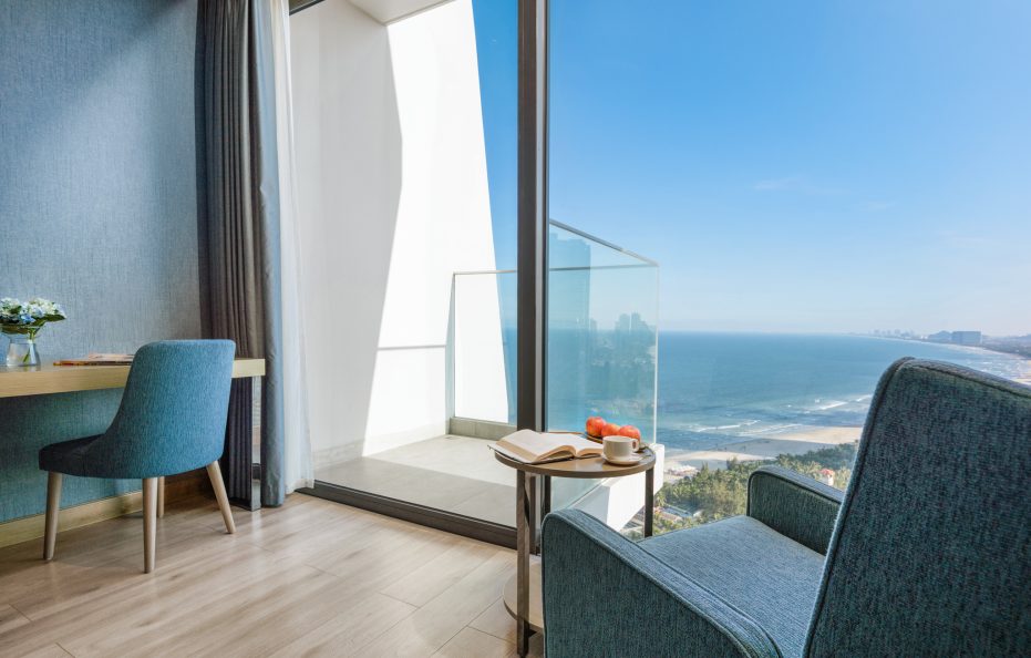 Premier Deluxe Partial Sea View