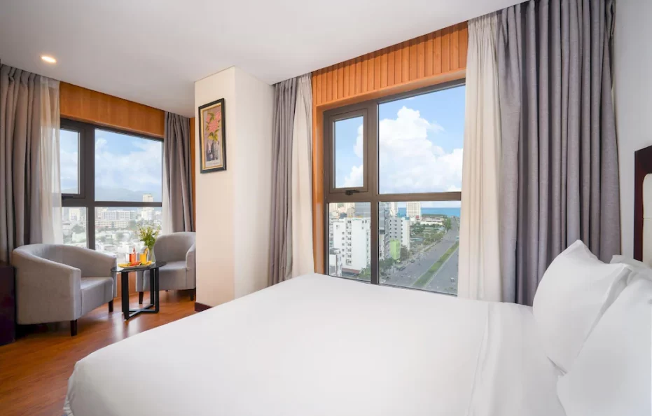 Deluxe Triple Room with Ocean & City View