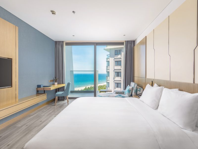 Premier Deluxe Partial Sea View