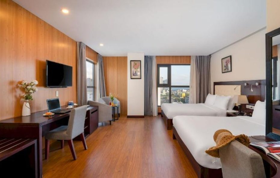 Deluxe Triple Room with Ocean & City View