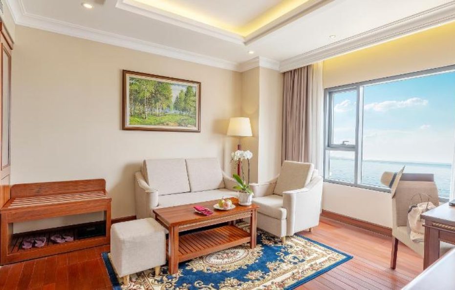 Junior Suite Ocean Front