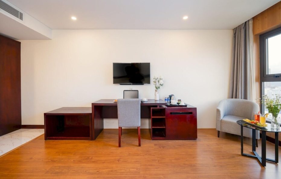 Deluxe Triple Room with Ocean & City View