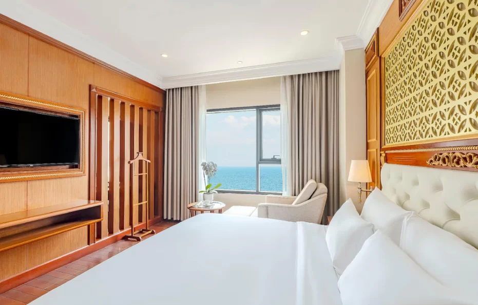 Executive Suite Ocean Front