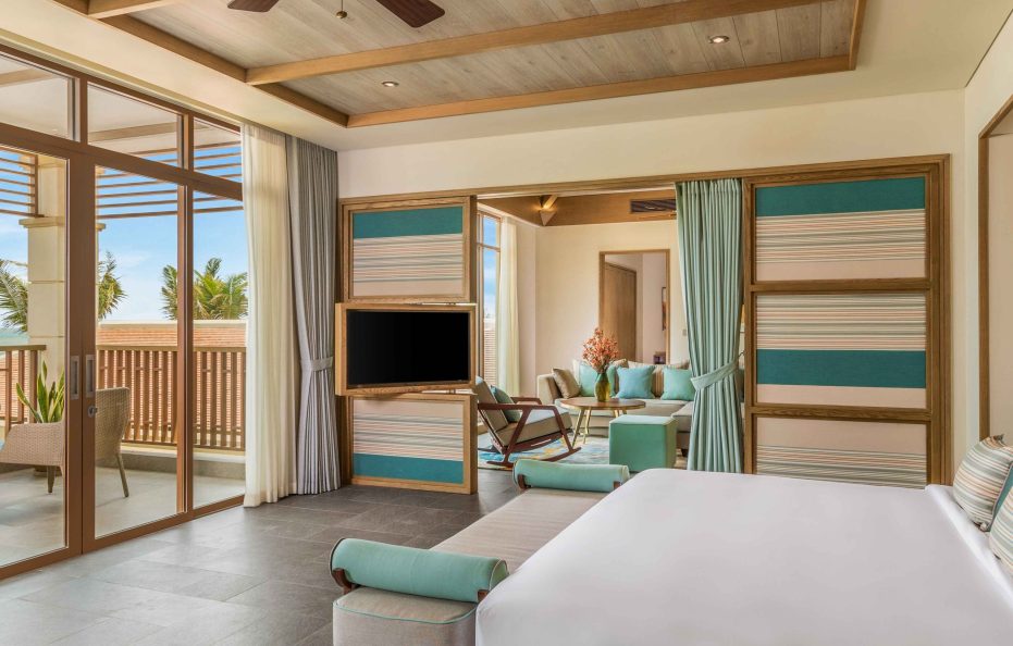 Five Bedroom Beachfront Pool Villa