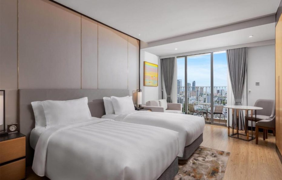 Deluxe Studio City View