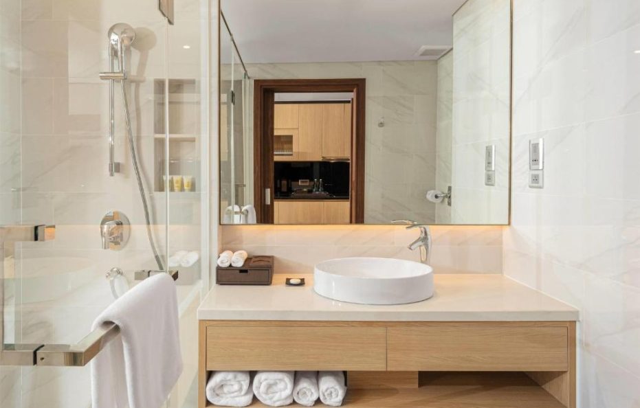 Deluxe Studio Partial Ocean View