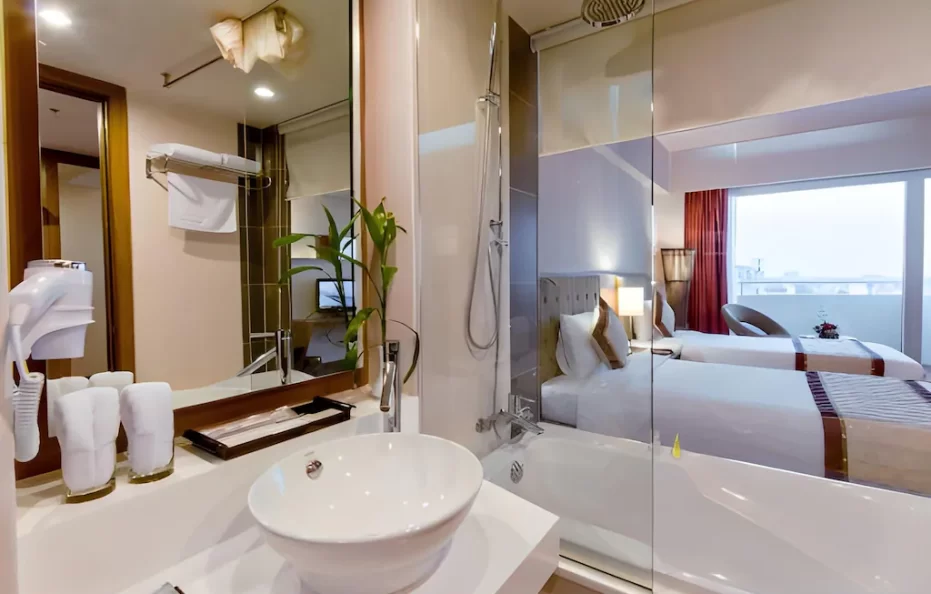 Deluxe King/Twin Room