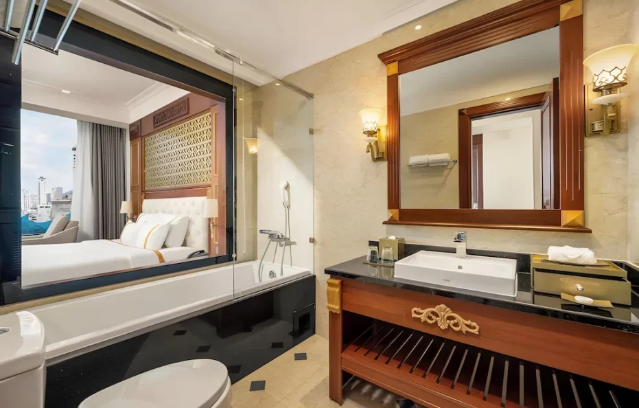 Deluxe Twin Partial Ocean View