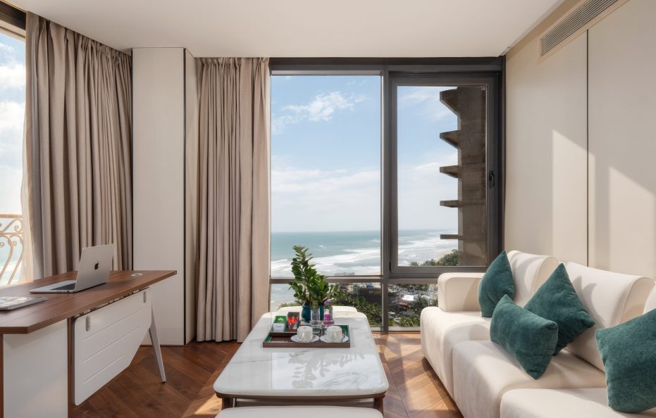 President Suite Beachfront