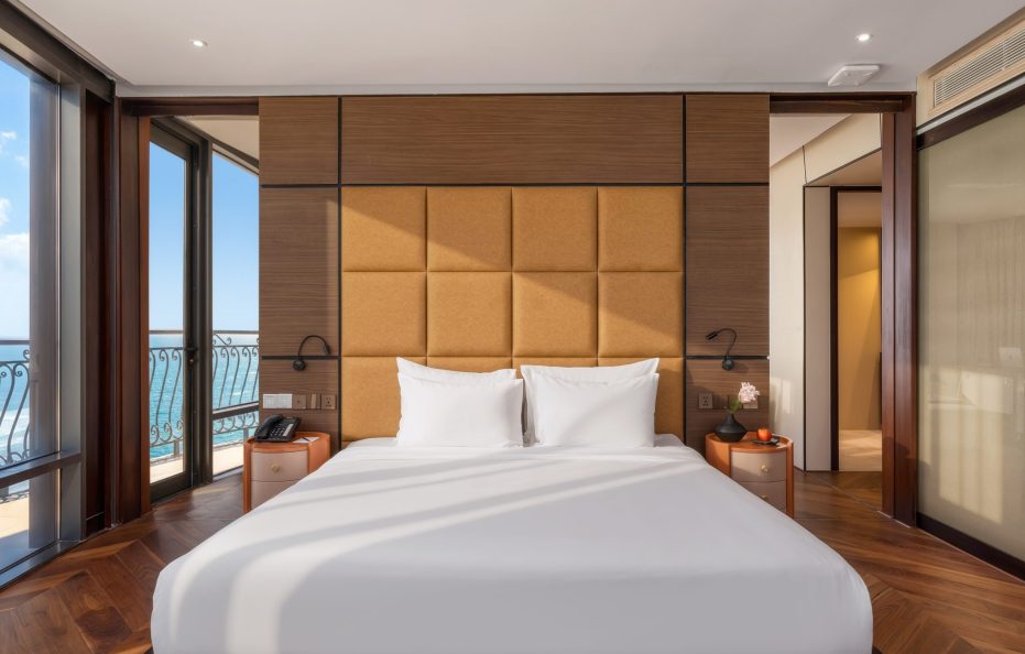 President Suite Beachfront