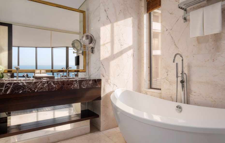 Premium Suite Beachfront