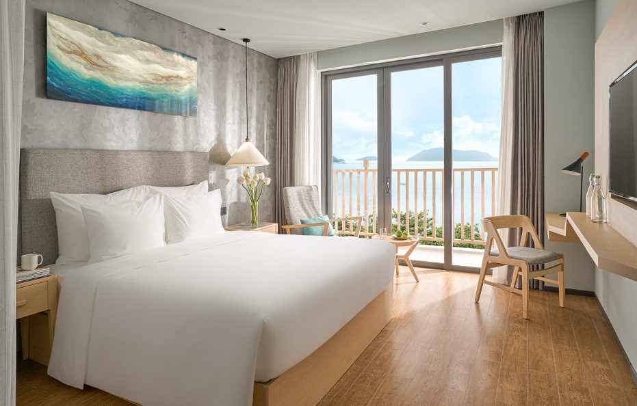 Premium Deluxe Balcony Ocean View