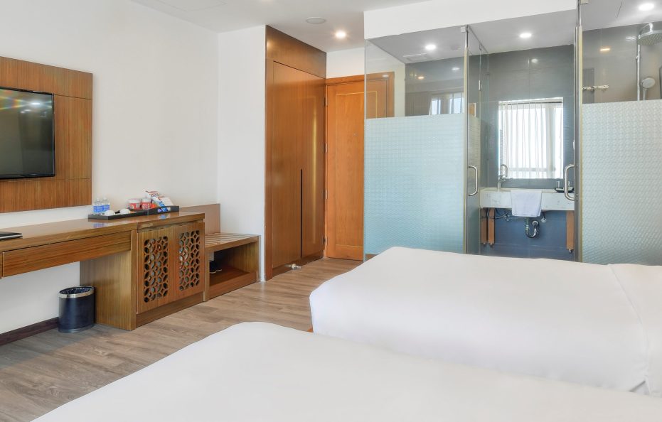 Deluxe Twin Room with windown