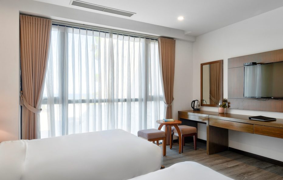 Deluxe Twin Room with windown