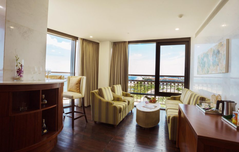 Executive Suite Beachfront