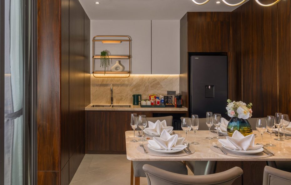 Family 2BR Partial Ocean View