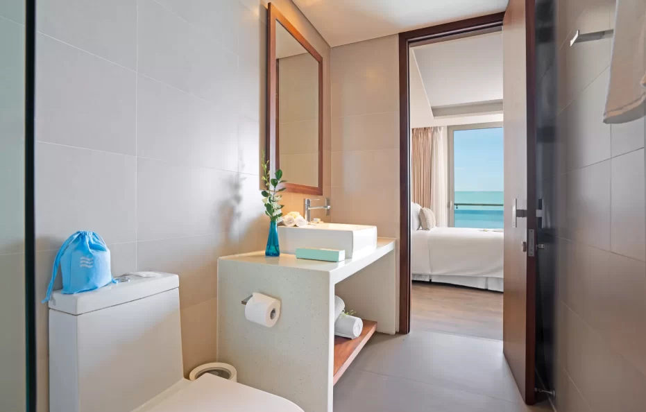 Light Plus Ocean Front with Balcony