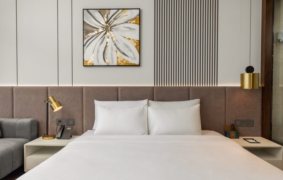 Premier Deluxe Ocean View Balcony