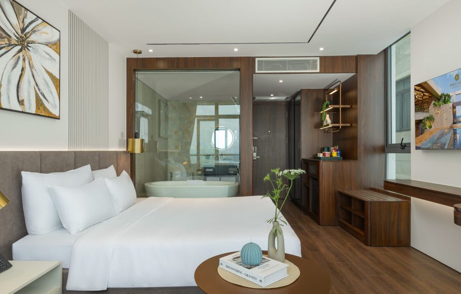 Premier Deluxe Ocean View Balcony