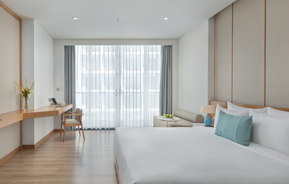 Premier Suite Partial Ocean