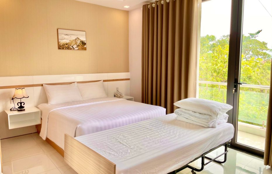 Deluxe Triple Balcony