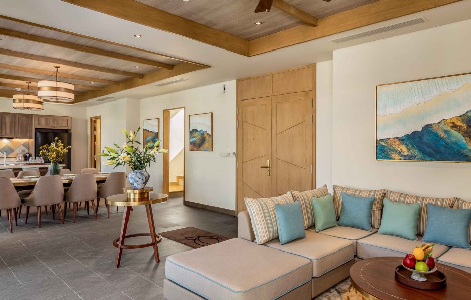 Three Bedroom Ocean Premium Pool Villa