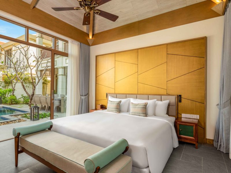 Three Bedroom Ocean Premium Pool Villa