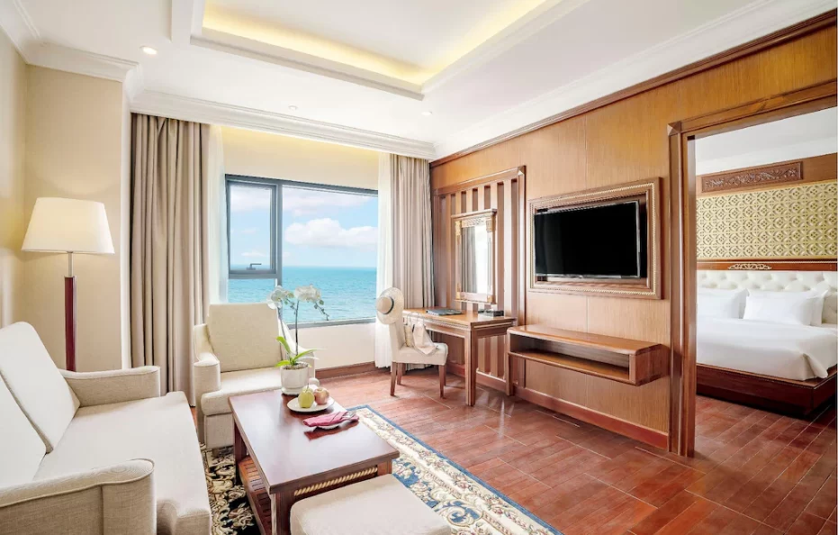 Executive Suite Ocean Front