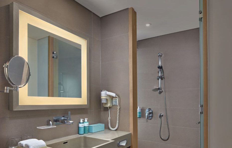 Executive Corner Room