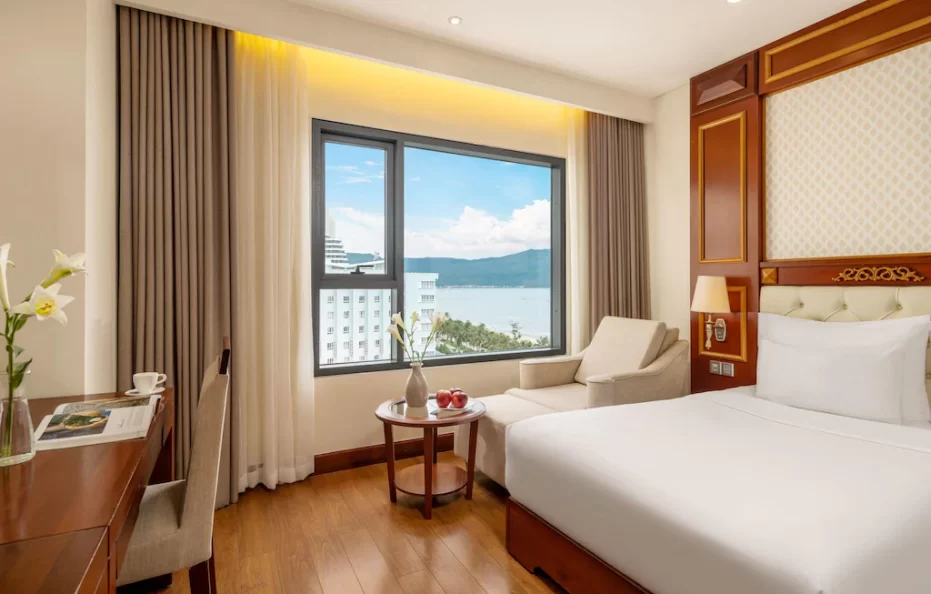 Deluxe Double Partial Ocean View