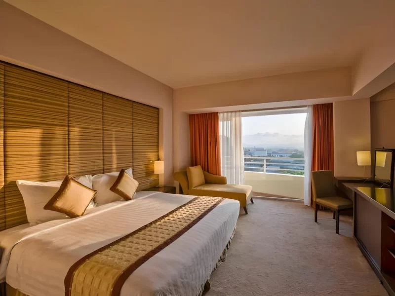 Deluxe King/Twin River View