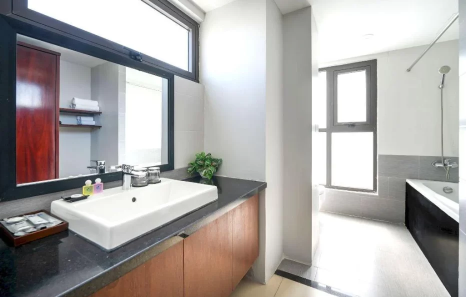 Deluxe Family with Ocean & City View