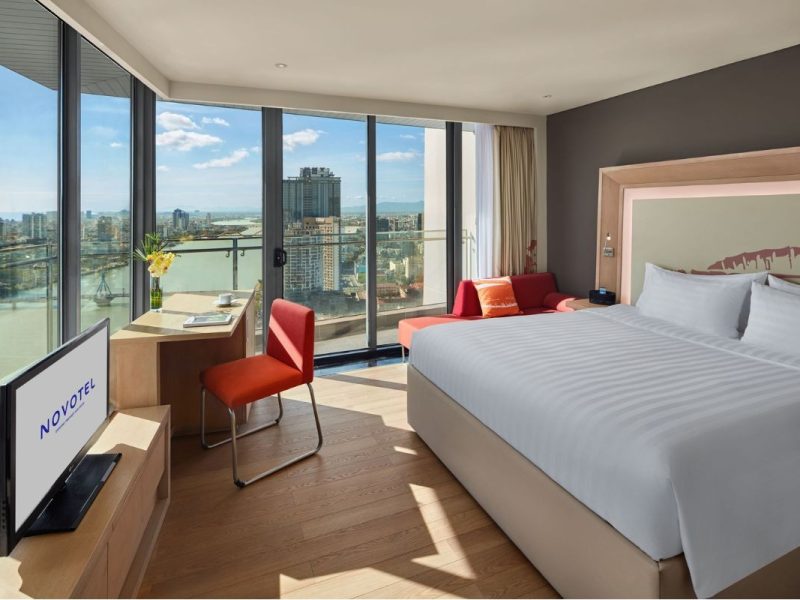 Executive Corner Room