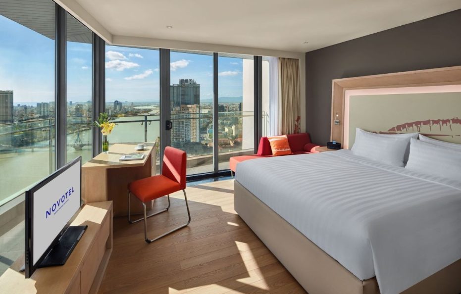 Executive Corner Room