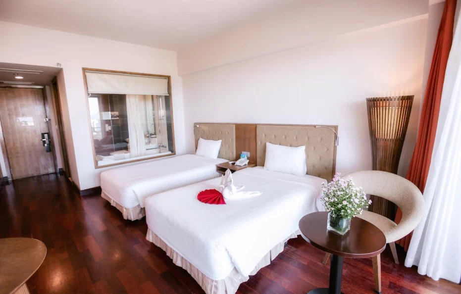 Deluxe King/Twin Room