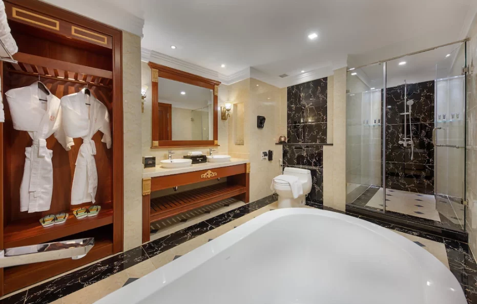 Executive Suite Ocean Front