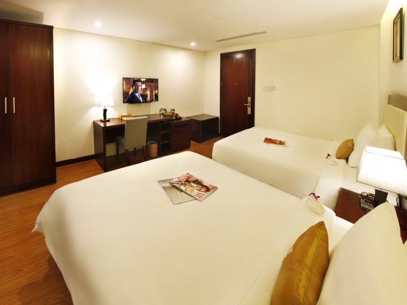 Deluxe Twin Room with River & Ocean View