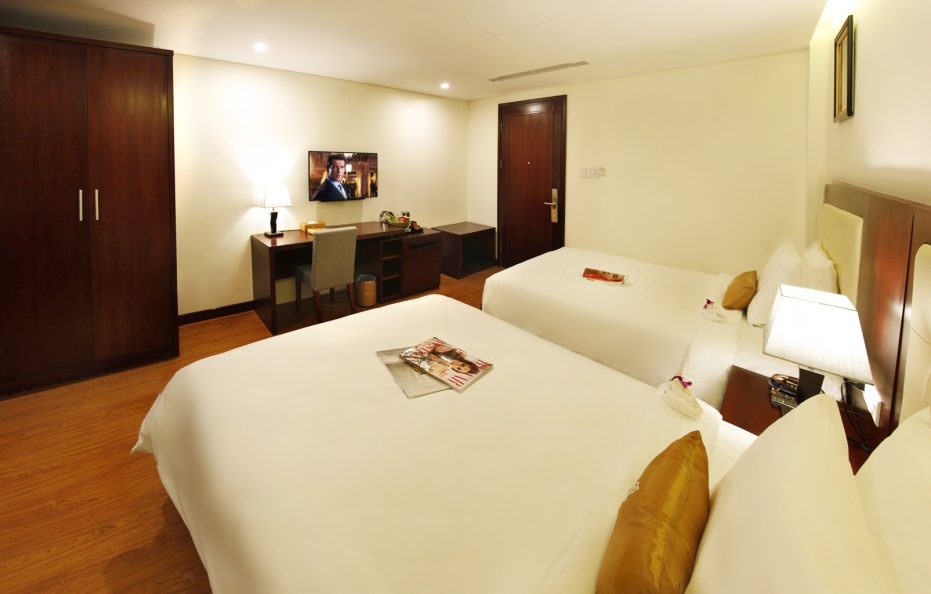 Deluxe Twin Room with River & Ocean View